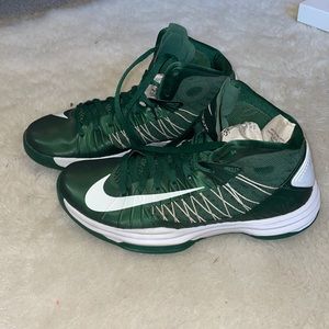 Nike HyperDunk Basketball Shoes
